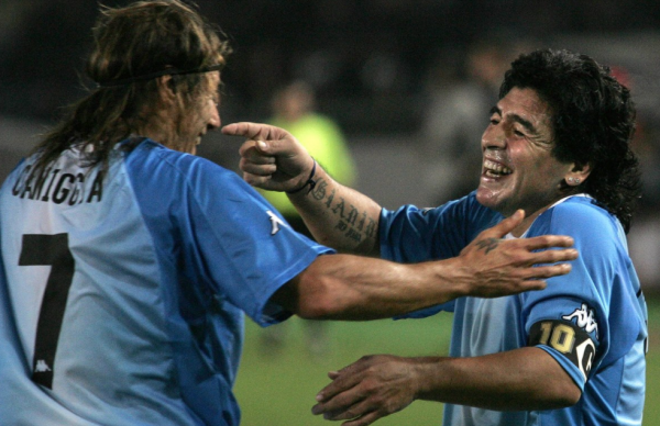 為什麼說馬拉多納才是唯一的球王?他與貝利究竟有何不同? 為什麼說馬拉多納才是唯一的球王?他與貝利究竟有何不同?