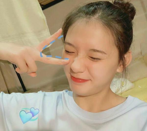 高顏值+大長腿！00後全運冠軍走紅 網友：比明星更美更陽光