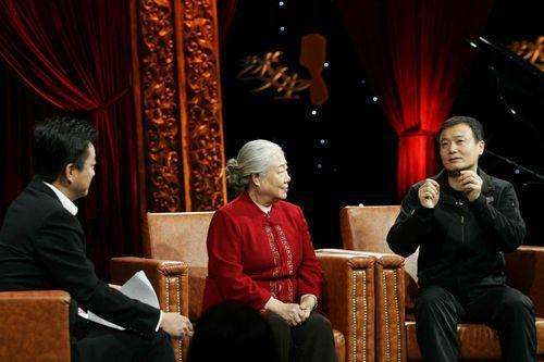 81歲韓影：50歲走紅，和丈夫相愛一生，兒子孫松58歲沒孩子