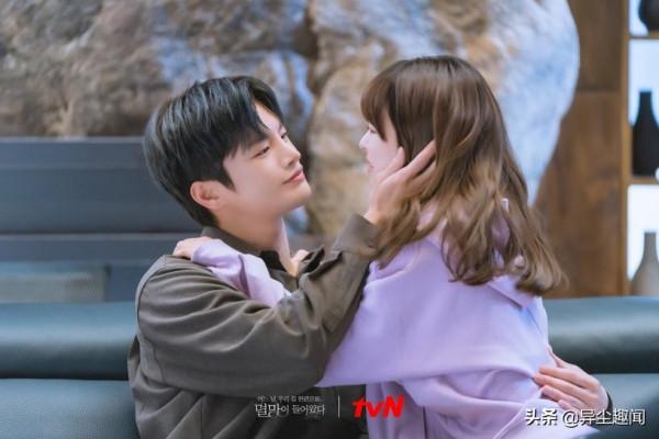 2021韓國Tving韓劇播放量TOP9！《文森佐》第五《細胞小將》第三