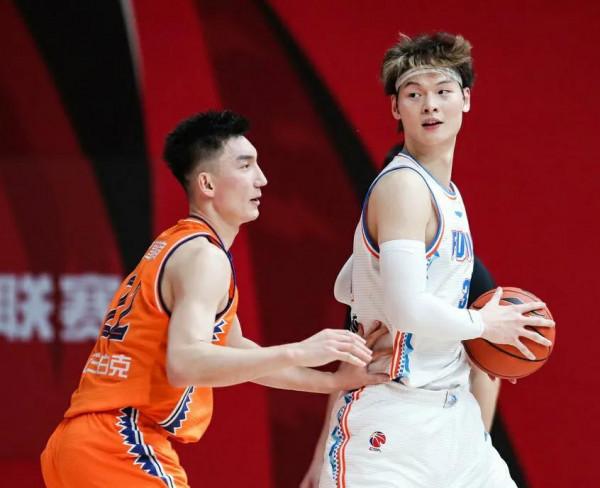 唐斯and王哲林:高低平行線上,進攻天才的無奈與哀嘆 唐斯and王哲林:高低平行線上,進攻天才的無奈與哀嘆