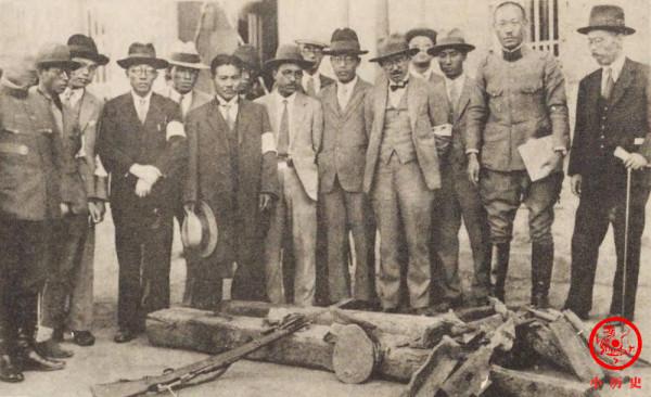 10張老照片再現“九一八”事變現場，日軍張貼布告恐嚇百姓