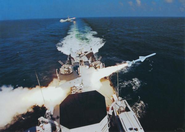 022導彈艇航速50節造價過億，已成時代的眼淚，造60艘真的值得麼