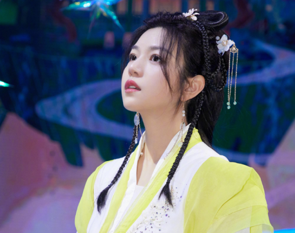 誰說陳妍希的古裝醜?離開了“小龍女”的打扮,一下子就順眼多了 誰說陳妍希的古裝醜?離開了“小龍女”的打扮,一下子就順眼多了