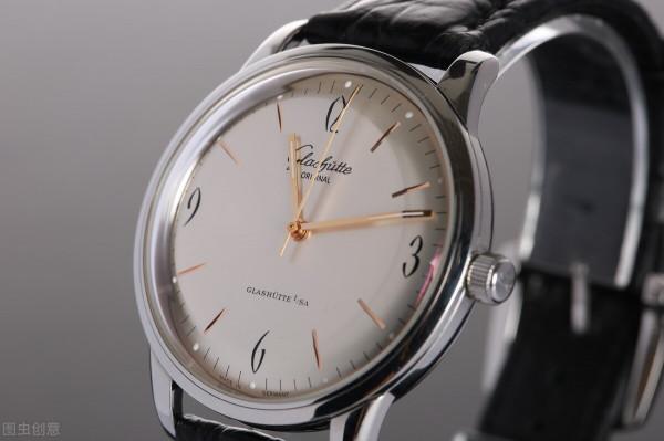 剛入職的男生戴什麼表好?注意這5點,保證不出錯 剛入職的男生戴什麼表好?注意這5點,保證不出錯