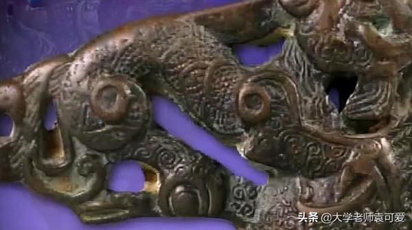 小弟出事故急需用錢，大哥欲賣傳家寶救治，專家：還賣嗎