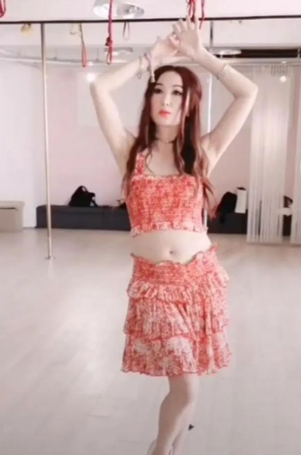 老戲骨重出江湖是個錯？張敏演技被罵尷尬，李嘉欣住ICU被嘲活該