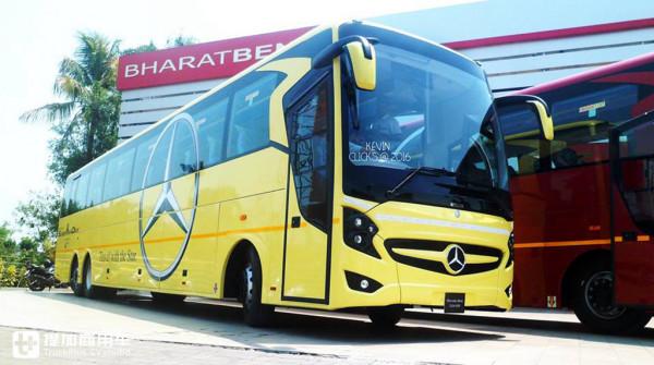 車長近15米，行李艙14方？帶您見識兩款賓士在印度推出的超長大巴
