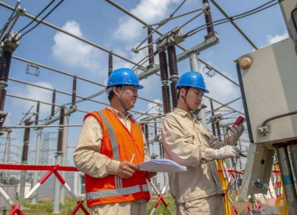 2022年國家電網春招開啟，有編有崗待遇佳，這類學生有“直通車”