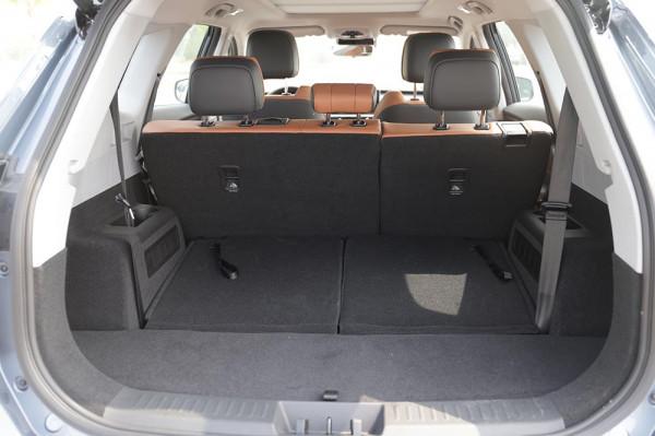 試駕瑞虎8鯤鵬版:動力感受足夠讓人驚喜 細節設計也沒落下 試駕瑞虎8鯤鵬版:動力感受足夠讓人驚喜 細節設計也沒落下