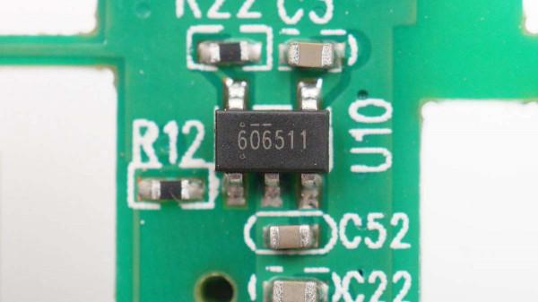 可同時連4臺終端裝置,一鍵切換,雷柏多模式無線滑鼠MT750W拆解 可同時連4臺終端裝置,一鍵切換,雷柏多模式無線滑鼠MT750W拆解