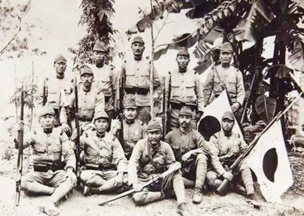 1947年馬家軍一團長被俘，彭老總不但放他，還送他一匹馬回家