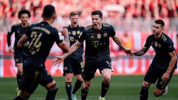 拜仁以5還5！3球開局出奇輕鬆，中途卻忙壞了諾伊爾