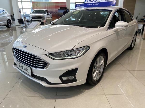 探店實拍福特蒙迪歐,操控出色的合資B級車!值得入手嗎? 探店實拍福特蒙迪歐,操控出色的合資B級車!值得入手嗎?