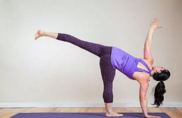 瑜伽排毒體式 瑜伽怎麼排毒