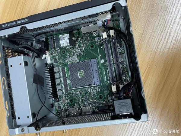 巴掌大小的主機！微星DP20Z準系統小主機開箱