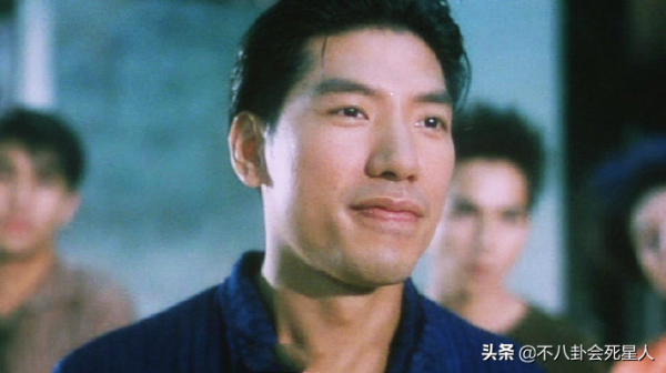 年輕時長相兇惡,老了變和善的8位男星,58歲張耀揚一頭白髮 年輕時長相兇惡,老了變和善的8位男星,58歲張耀揚一頭白髮