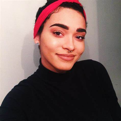 《飛天小女警》將拍攝真人版，劇透照讓人想歪？網友：又毀童年