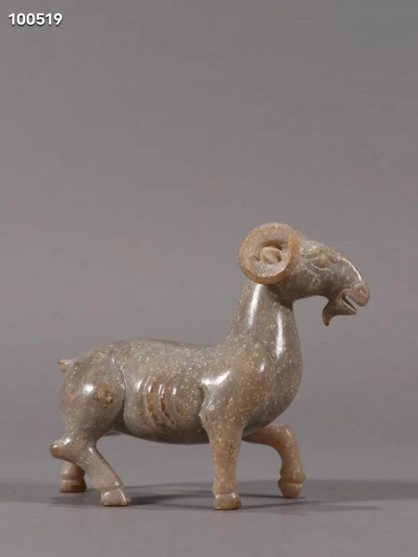 漢代 高古玉羊擺件。規格：高8.4cm 寬10.1cm 重229g