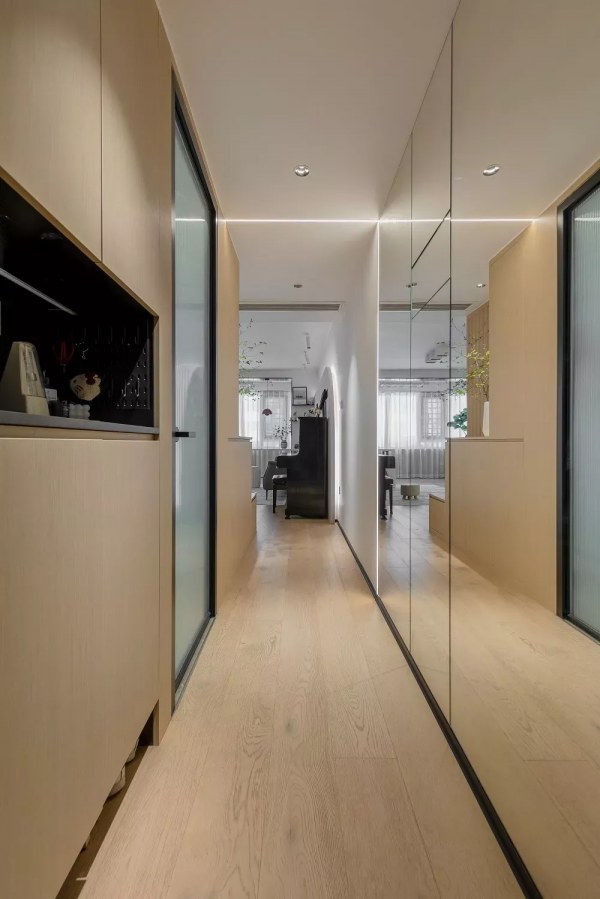 81㎡裝修打破傳統,餐廳設計榻榻米+滑滑梯,一廳三用太香了 81㎡裝修打破傳統,餐廳設計榻榻米+滑滑梯,一廳三用太香了