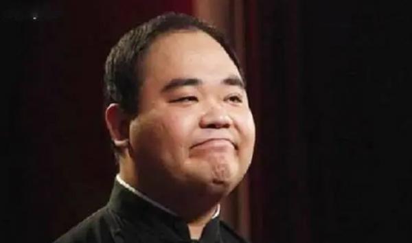 侯震：上班時間打遊戲，為啥什麼都不幹郭德綱也養著他？