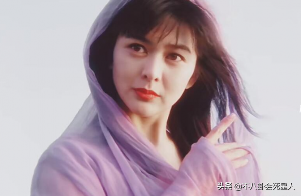 10位風情美人20年前後對比,有人臉垮了,有人優雅老去,變化太大 10位風情美人20年前後對比,有人臉垮了,有人優雅老去,變化太大