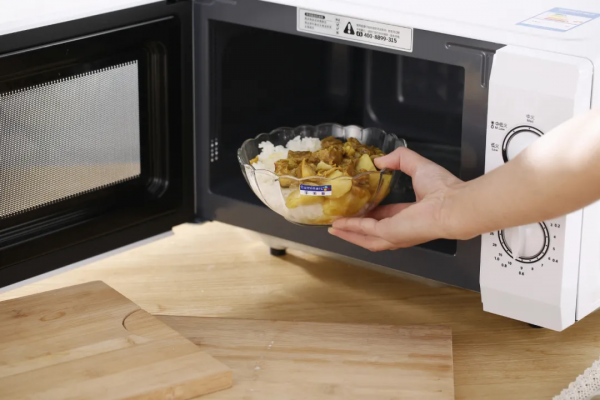 綠葉菜、涼拌菜剩了要倒掉！經常吃隔夜菜，疾病找上門