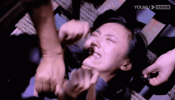 同樣是演“周乙”,於和偉和張嘉益放在一起看,差別就出來了 同樣是演“周乙”,於和偉和張嘉益放在一起看,差別就出來了