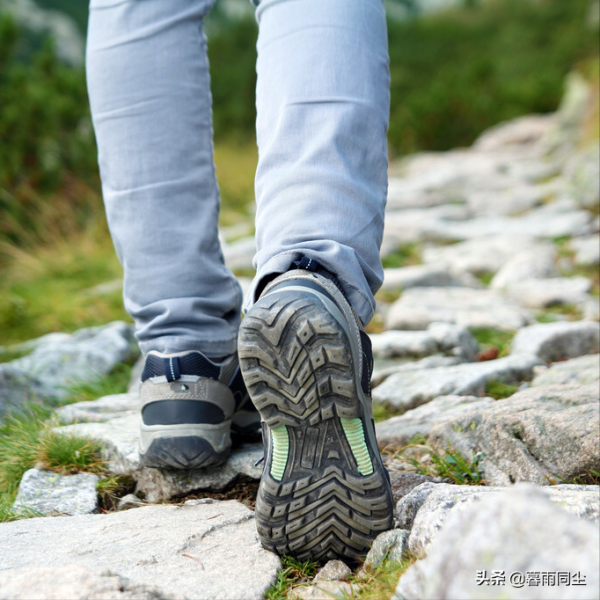 衡量徒步鞋、登山靴優劣的10大指標,揹包客、戶外工作者必備常識 衡量徒步鞋、登山靴優劣的10大指標,揹包客、戶外工作者必備常識