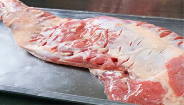 北京的蒙古餐廳，帶您感受一下大口吃肉，大口喝酒的快感