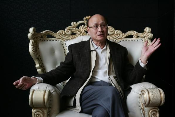 他是葉挺的兒子，是我國地空導彈專家，後創辦先科集團，活了82歲