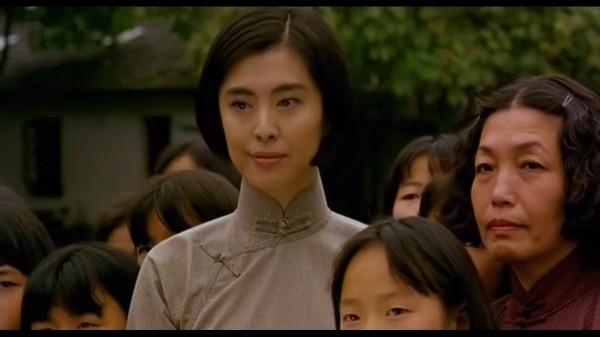 皮相美人不耐老，陳德容25歲就顏垮，陳紅上了年紀還沒陶虹美