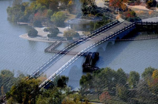 小雪日是誰打翻了大自然的調色盤讓張公湖初冬如此動人