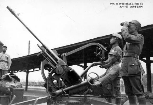 抗戰中國火炮載具戰車圖鑑（一）