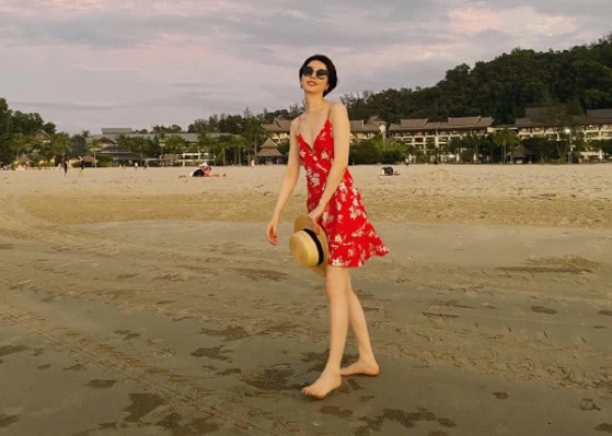 初見發如濃墨，再見禿頭禿腦！這12位男星的頭，讓女人好心碎