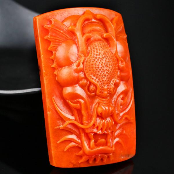 彰顯身份——南紅皮帶扣腰牌