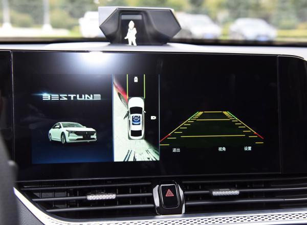 10萬多的B級車，寶駿RC-6、奔騰B70、銳程CC三選一，你選誰？