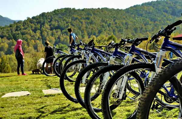 “美國”風情+“瑞士”山谷=中國最火康養小鎮 “美國”風情+“瑞士”山谷=中國最火康養小鎮