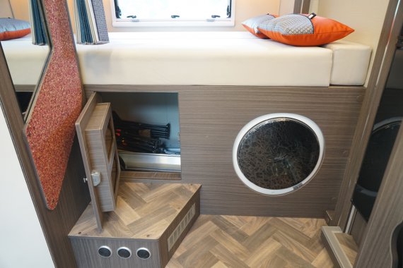 瑞弗最貴的房車,貼心體現在各個方面,瑞弗S820進口雙拓展房車 瑞弗最貴的房車,貼心體現在各個方面,瑞弗S820進口雙拓展房車