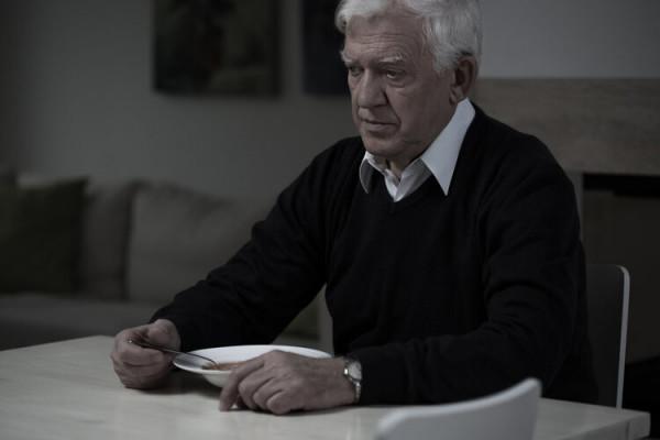 60-64歲癌症易高發，多與3種禍根有關，退休後尤其值得警惕