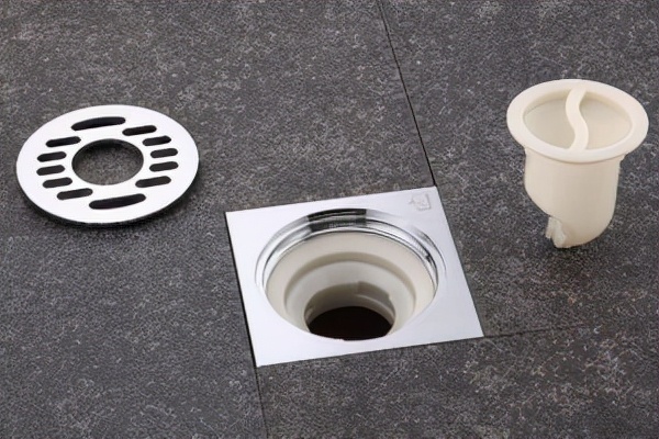 明明安裝了防臭地漏，衛生間還會有異味？原來是這2處沒有處理好