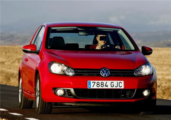 車300：這5款有價無市的車型，年份越久越值錢，二手車商都搶著要