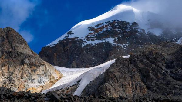 川西海拔最高最大最藍的海子——亞莫措根
