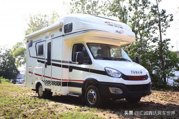 ​老少皆宜的高顏值酒店型瑞弗房車!5座5臥佈局,還帶雙發電機 ​老少皆宜的高顏值酒店型瑞弗房車!5座5臥佈局,還帶雙發電機