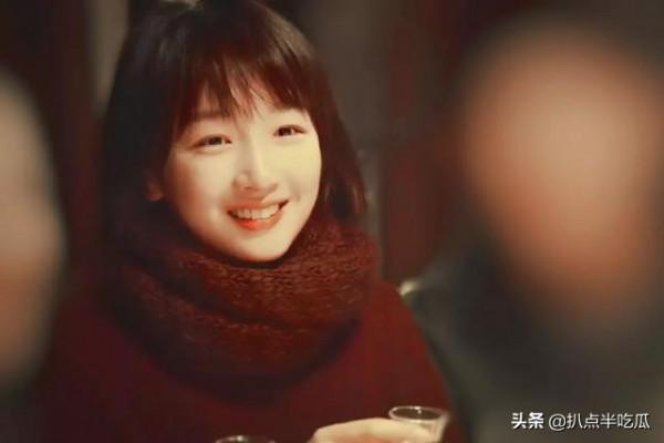 從“小黃鴨”到“時髦精”:周冬雨的10年鉅變,不靠整容靠什麼? 從“小黃鴨”到“時髦精”:周冬雨的10年鉅變,不靠整容靠什麼?