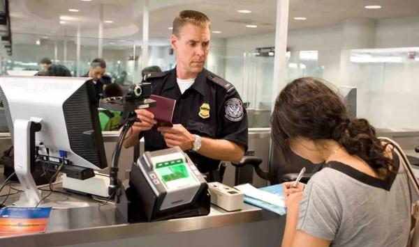 美國限制簽證走火入魔:嚴審中國“國防七子”學生,嚴卡俄羅斯運動員 美國限制簽證走火入魔:嚴審中國“國防七子”學生,嚴卡俄羅斯運動員