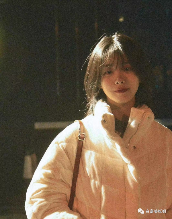 抖音第一清冷顏純過奶茶！200w人求紅卻都被拒？