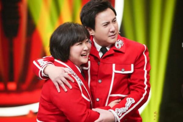 賈玲掐點為沈騰慶生：顏值和才華方面穩穩當當的