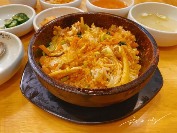 吉林延邊最著名的韓式拌飯館，總店就在延吉，好多遊客專門來打卡