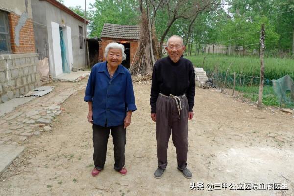 為什麼很多獨居的“夕陽老人”會孤獨 疾病纏身的離逝 原因有這些 為什麼很多獨居的“夕陽老人”會孤獨 疾病纏身的離逝 原因有這些